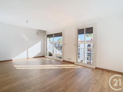 Perpignan, לנגדוק-רוסיון 66100, צרפת 