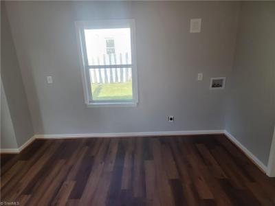 808 Sunset Street, Redisville, Северная Каролина 27320, Соединенные Штаты