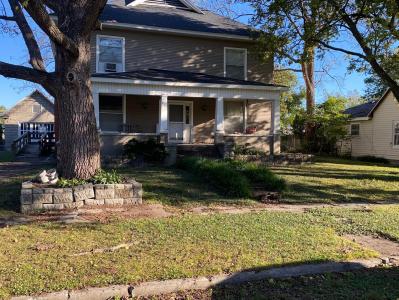 213 Jasper Street, Aurora, Missouri 65605