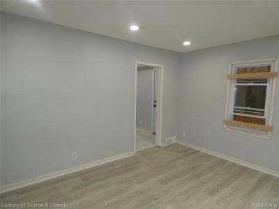 15835 Evergreen Road, Detroit, ミシガン 48223, アメリカ合衆国