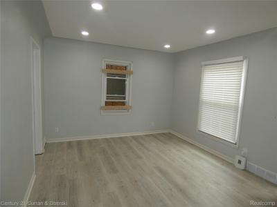 15835 Evergreen Road, Detroit, ミシガン 48223, アメリカ合衆国