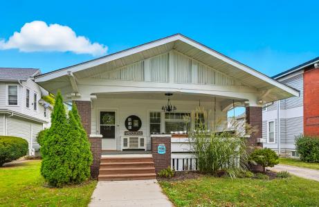 416 W Washington Blvd., Washington, Iowa 52353, USA