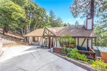 30919 All View Drive, Running Springs, 캘리포니아 92382, 미국