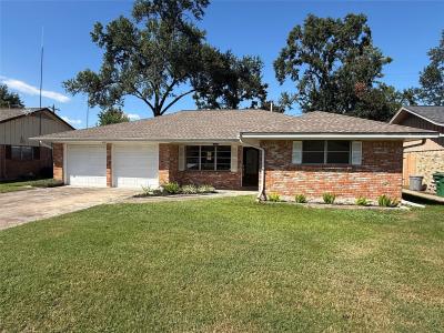 10410 Barwood Drive, Houston, Texas 77043, USA