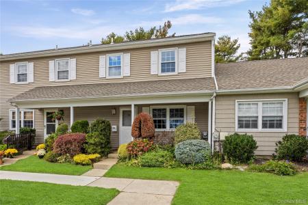 78 Hayloft Court, Huntington Station, New York 11746