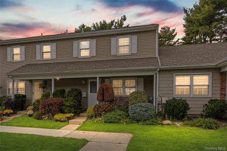 78 Hayloft Court, Huntington Station, New York 11746