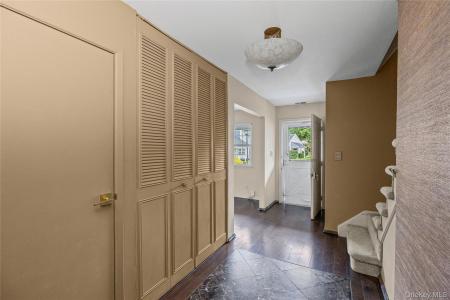 78 Hayloft Court, Huntington Station, New York 11746