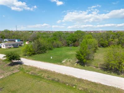 48 Spring Creek Circle, Grand Prairie, Texas 75054, USA