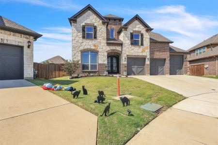 227 Spruce Valley Drive, Justin, Texas 76247