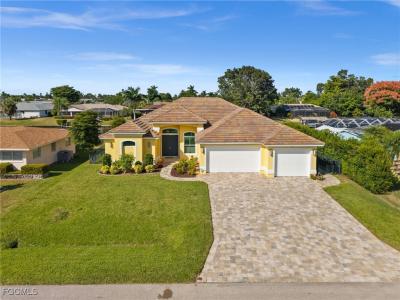 211 SE 37th Lane, Cape Coral, Florida 33904, USA