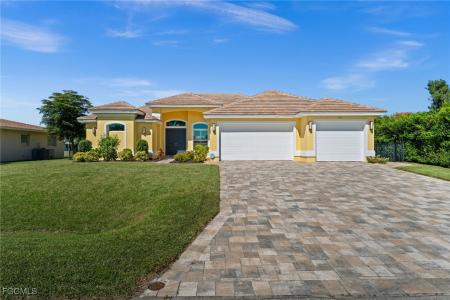 211 SE 37th Lane, Cape Coral, פלורידה 33904, ארצות הברית של אמריקה 