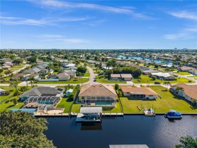 211 SE 37th Lane, Cape Coral, פלורידה 33904, ארצות הברית של אמריקה 