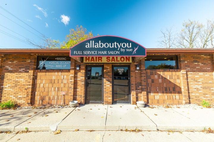 16272 King Rd All About You Salon, Riverview, Michigan 48193, Stati Uniti