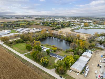 815 N 40th St, Clear Lake, Iowa 50428, USA