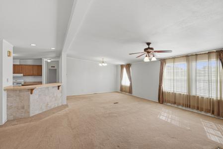 8 James Sanchez Lane, Belen, المكسيك جديدة 87002, الولايات المتحدة