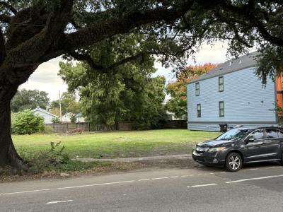 5435 ST. CLAUDE Avenue, New Orleans, Louisiana 70058, USA