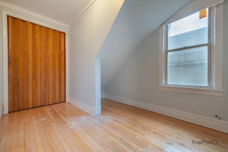 3311 N Kostner Avenue, Chicago, Illinois 60641, États-Unis