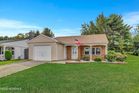 9 Buckingham Drive, Manchester, 新泽西州 08759, 美国