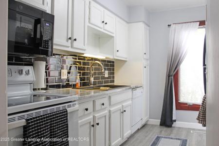 688 Moorland Drive, East Lansing, Michigan 48823, États-Unis