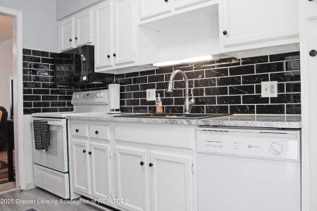 688 Moorland Drive, East Lansing, Michigan 48823, États-Unis