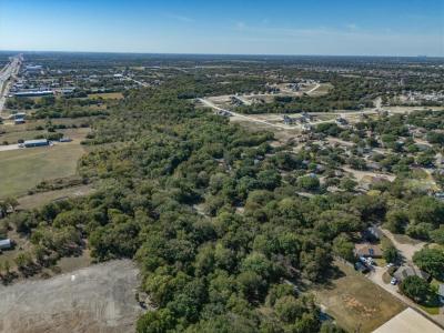 121 Little John Drive, Desoto, Texas 75115