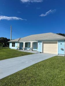 1592 SE Burning Court, Port St Lucie, Flórida 34952, Estados Unidos