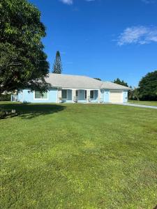 1592 SE Burning Court, Port St Lucie, Flórida 34952, Estados Unidos