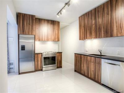 3972  Rue St-Hubert, Montréal (Le Plateau-Mont-Royal), Quebec H2L 4A5, Canada