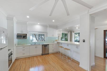 173 Esplanade, Golden Beach, QLD 4551, Australia