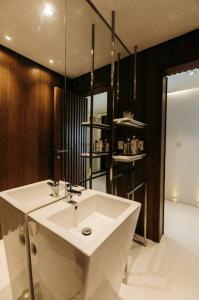 Del Maestro casi Gonzalo Bulnes , Villa Morra, Asunción 00001, Paraguay