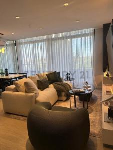 Gomez de Castro 430 - Edificio Mio Home, Villa Morra, Asunción 00001, Paraguay