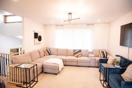 90  Rue Audubon, Dollard-Des Ormeaux, Québec H9B 3E9, Canada