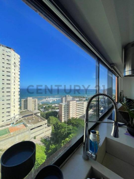 calle 6 8-D, Catia La Mar, La Guaira 1162, Venezuela