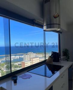 calle 6 8-D, Catia La Mar, La Guaira 1162, Venezuela