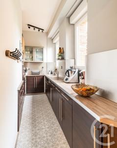 Laval, Países Del Loira 53000, Francia