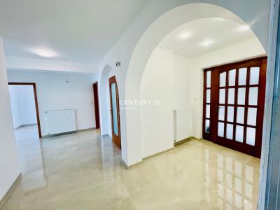 Opatija, Opatija, Primorsko-goranska Županija 52440, Slovenia