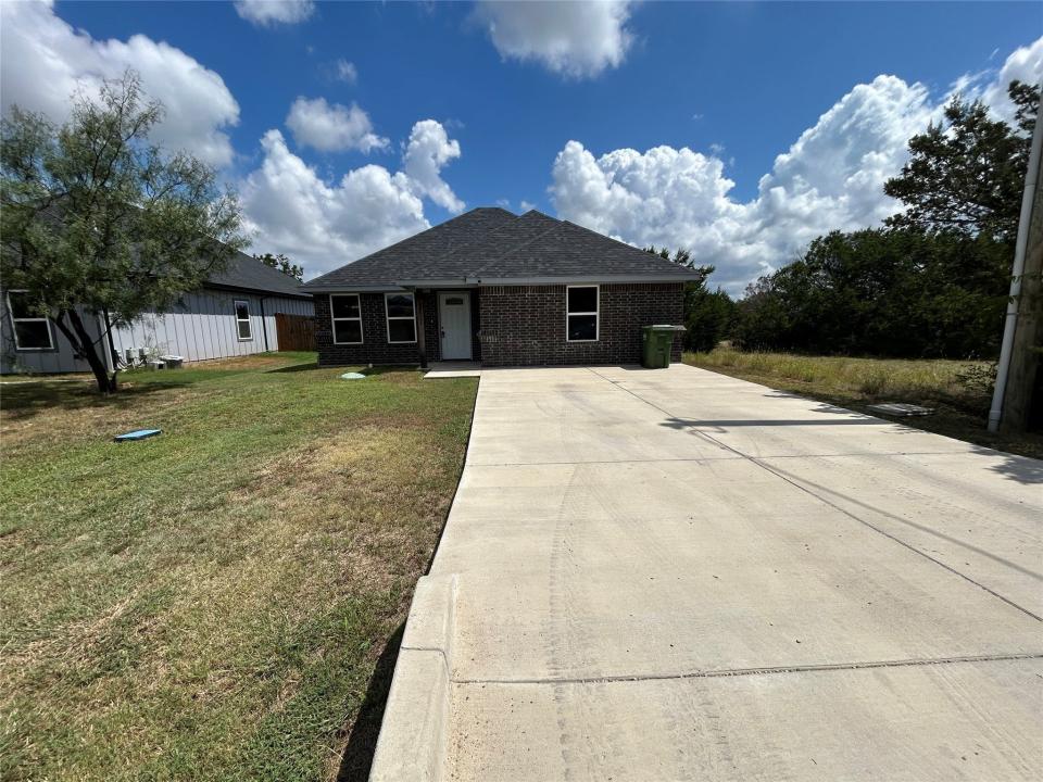 2211 Hercules Drive, Granbury, Texas 76048