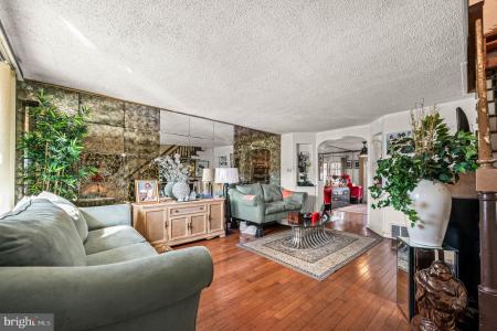 8433 PROVIDENT STREET, PHILADELPHIA, Pennsylvania 19150, Estados Unidos