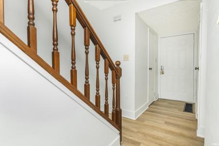 2462 S Burberry Lane, Bloomington, インディアナ 47401, アメリカ合衆国