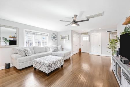 615B Prospect Avenue, Fairview, ניו ג'רזי 07022, ארצות הברית של אמריקה