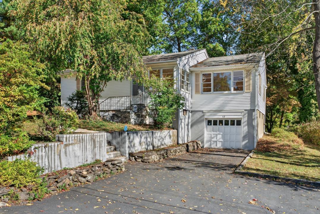 12 Midoaks  Drive, Monroe, Nova Iorque 10950, Estados Unidos