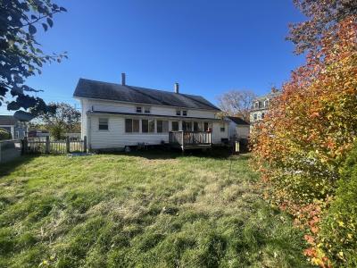 464-466 Chapel Street, Burrillville, 罗得岛 02830, 美国