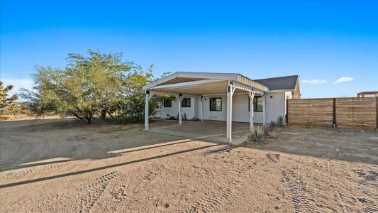 6381 Marvin Drive, Yucca Valley, California 92284, Stati Uniti