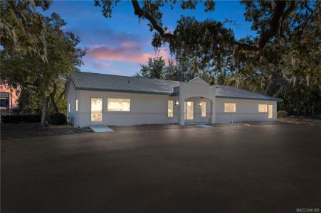 2519 W Highway 44, Inverness, Floride 34453, États-Unis