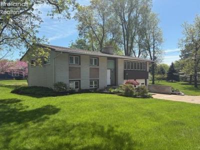 3737 N Karwood, Port Clinton, Ohio 43452