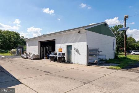 100 Ark Road, Mount Laurel, New Jersey 08054, USA