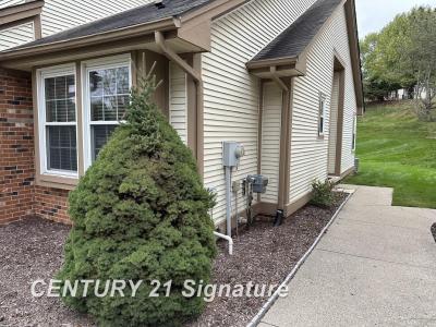 837 Whisperwood, Fenton, Michigan 48430, USA