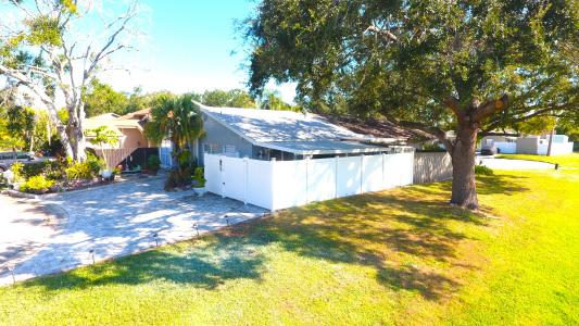 10301 FERNGLEN PL, Tampa, Flórida 33624, Estados Unidos