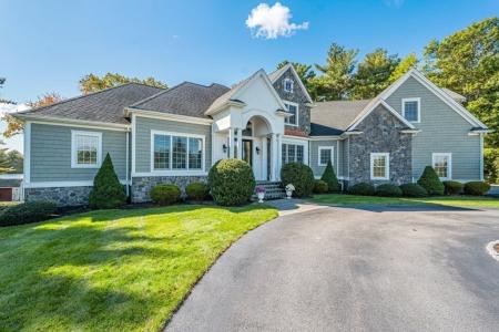 64 Wenham Rd, Carver, 马萨诸塞州 02330, 美国