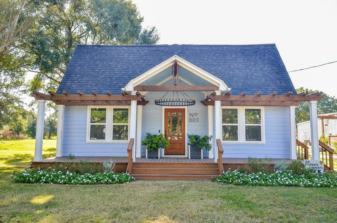 803 Austin Street, Richmond, Texas 77469